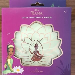 Disney Tiana Lotus LED Mirror